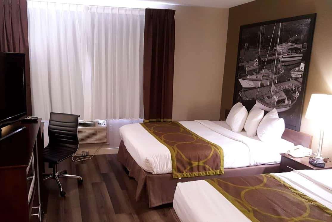 Готель Super 8 By Wyndham Sarnia On Екстер'єр фото